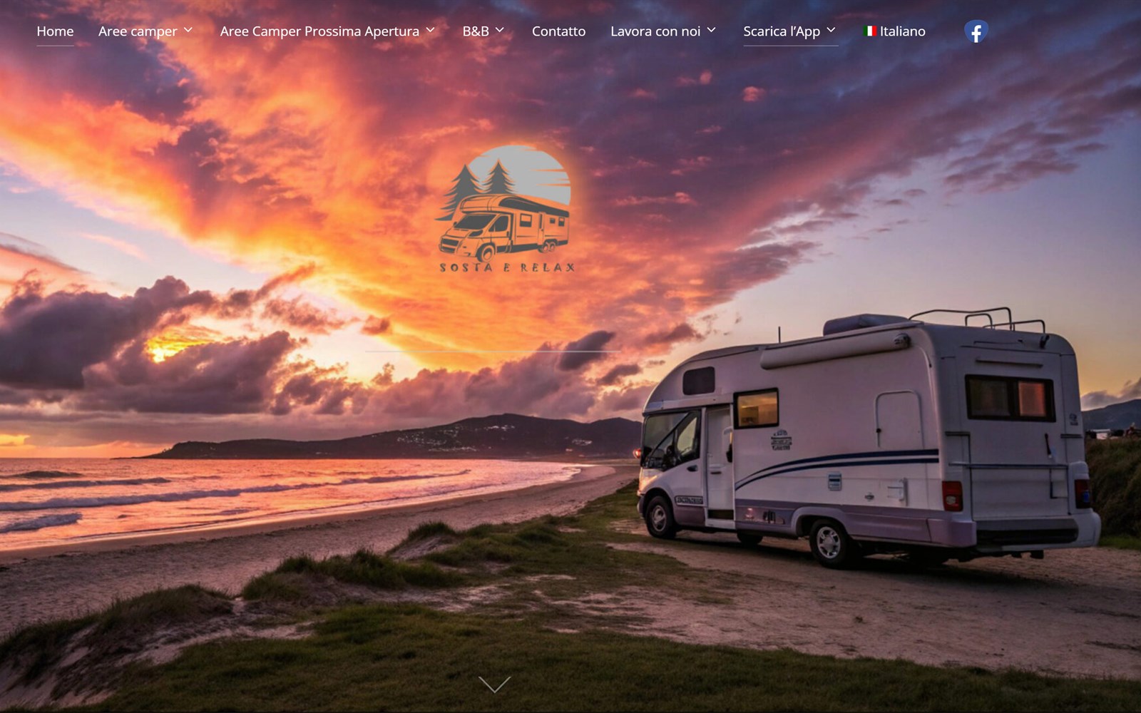 Pagina principale del sito Sosta e Relax: camper al tramonto su una spiaggia, con menu di navigazione in evidenza